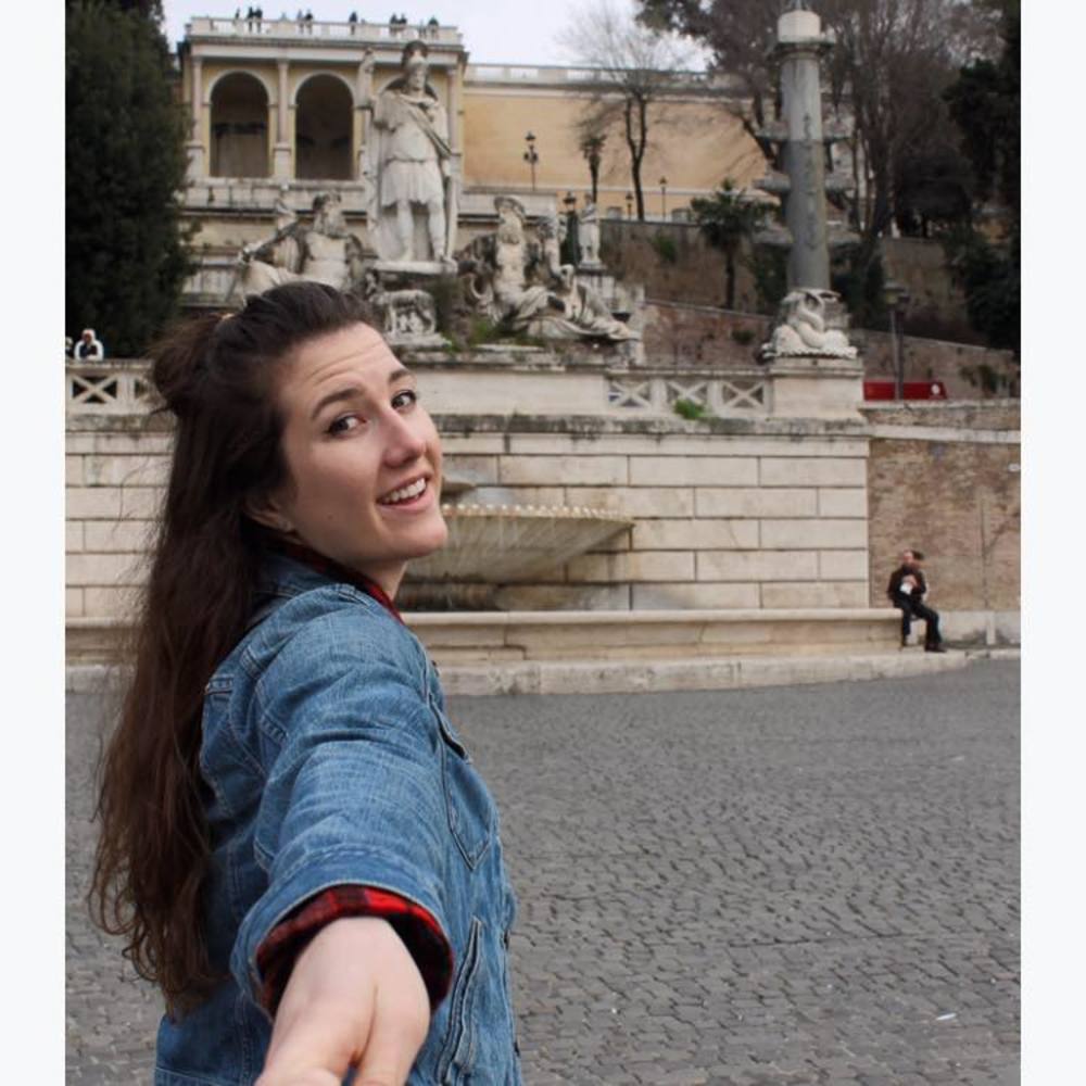 Meet your Posher, Claire